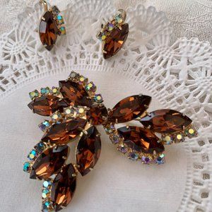 Vintage JAY KEL ORIGINAL Brooch/Earrings Set